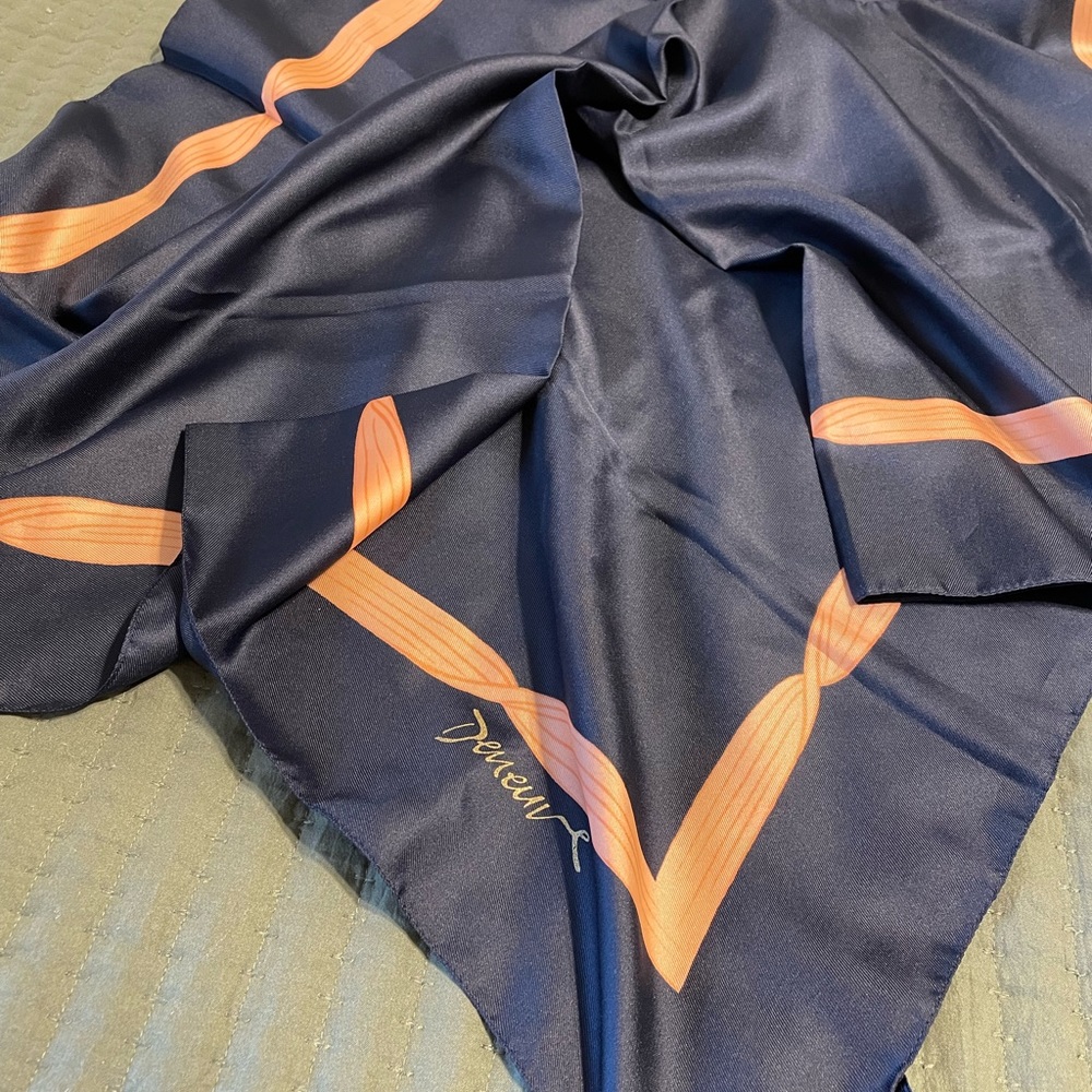 Ladies vintage scarf